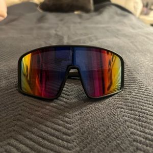 SNOWBOARDING GLASSES